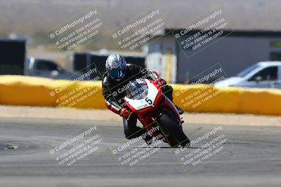 media/Mar-28-2022-Superbike Trackdays (Mon) [[b8603d0f67]]/Novice Group (1130am-12pm)/Turn 2/